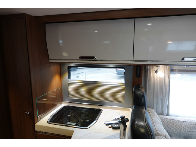 NIESMANN BISCHOFF Arto 79 E 180Pk Automatic | Air suspension | Level system | Top cabinets photo: 10