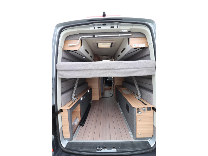 Knaus BoxDrive 680 ME VOL Enkele bedden 180PK  foto: 21