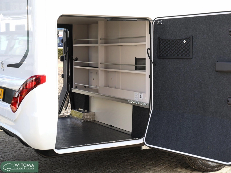 &iexcl;Acci&oacute;n Hymer B-MC T 600 Witoma 50 a&ntilde;os! foto: 19