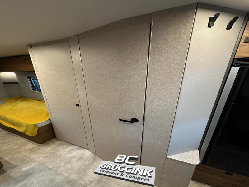 Eriba Novaline 495 SINGLE BEDS photo: 6