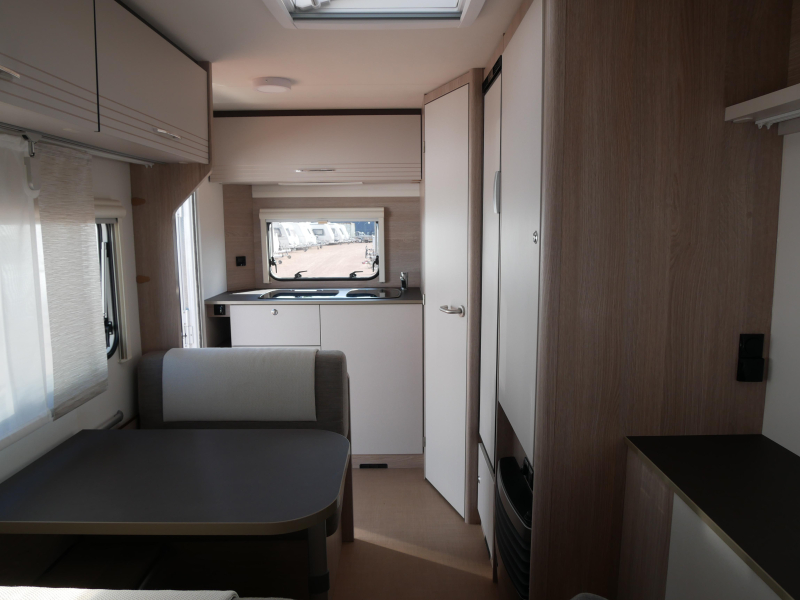 B&uuml;rstner Premio Life 425 TS Mover, Vorzelt Foto: 15