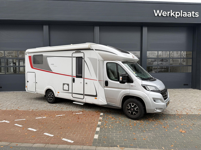 Cama Queen + cama plegable Bürstner Lyseo Privilege BT7344