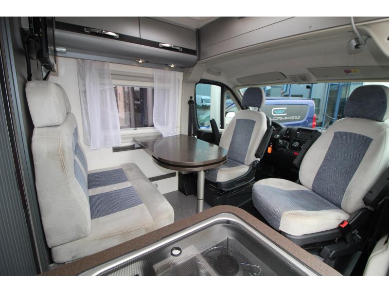 Adria Twin Titanium 640 SLX Enkele bedden - EURO5  foto: 14