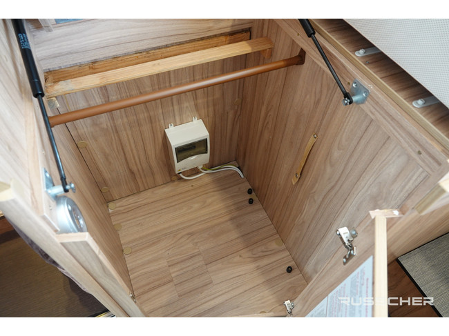Hymer MLT 570 | 60 EDITION | 164Pk | Automaat | Levelsysteem | Bearlock | Lengtebedden foto: 16