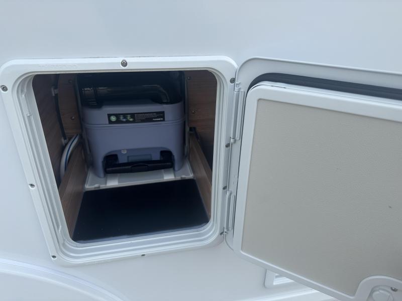 Weinsberg CaraSuite 700 ME Ensuite bad zonder hefbed  foto: 21