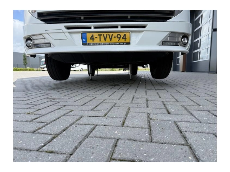 Niesmann+Bischoff Arto 66L * Level * Airco  foto: 8