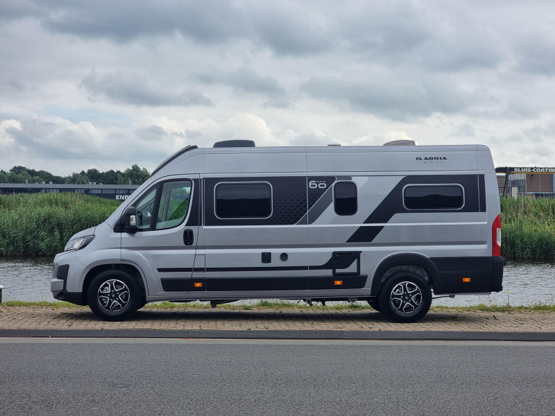 Adria Twin 640 SLB 60 Years Edition Foto: 6