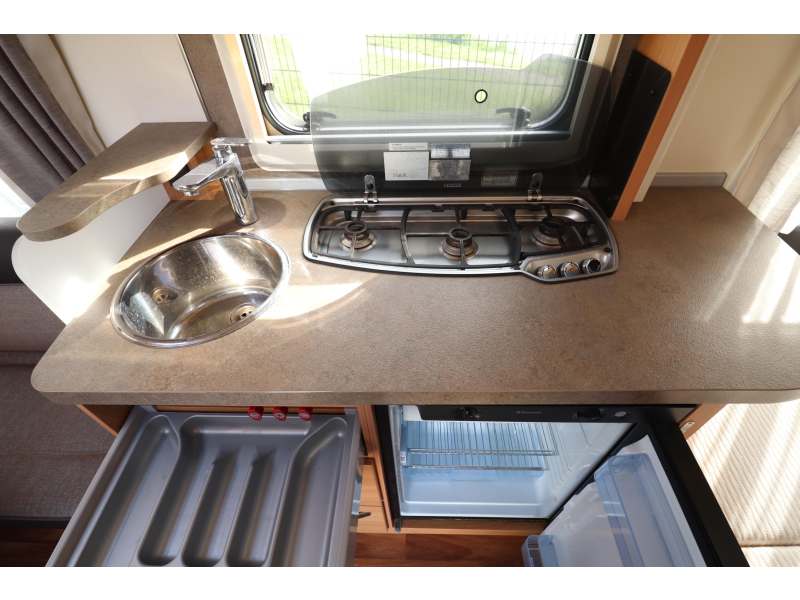 Knaus Sudwind Silver Selection 450 FU Mover Fu&szlig;bodenheizung Foto: 12