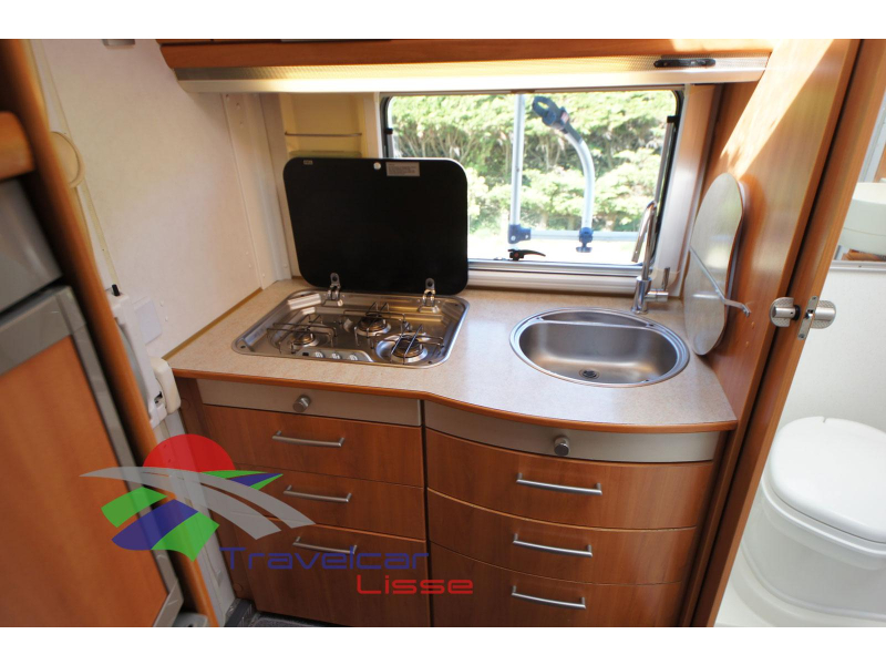 Hymer B 584 Zonnepaneel/Dakairco  foto: 7