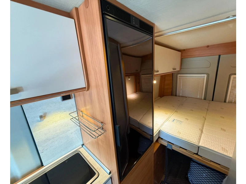 Hymer Grand Canyon CL 4 slaapplaatsen  foto: 12