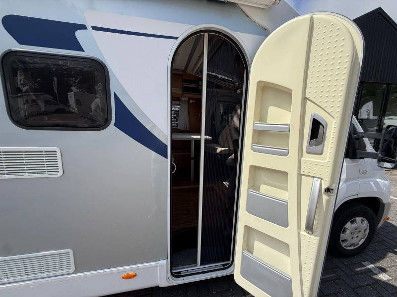 Dethleffs Advantage T 6611 Enkele Bedden 59000 km  foto: 18