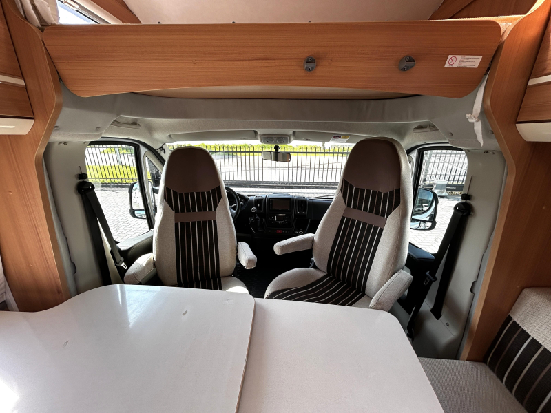 LMC Breezer 714 Alkoof/2013/Enkele-bedden  foto: 15