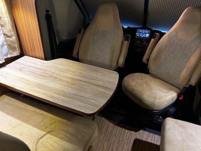 CAPRON T 339 /Queensbett/Navi/R&uuml;ckfahrkamera/Fahrradtr&auml;ger Foto: 20