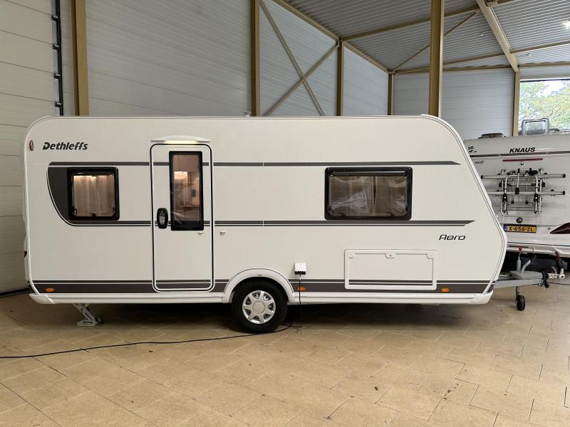 Dethleffs Aero 470 FR fransbed / rondzit | A69  foto: 4