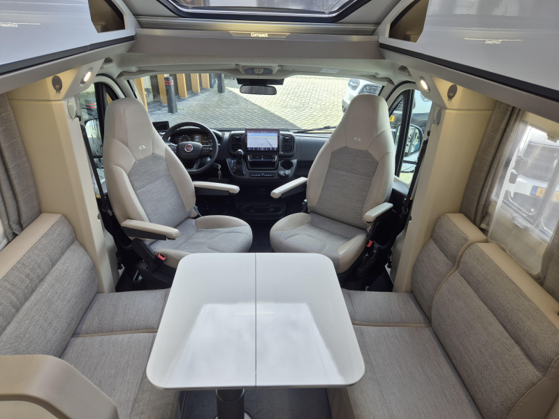 Adria Compact DL Plus 160 pk Automaat  foto: 10