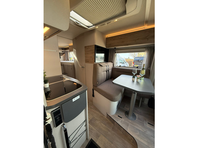 Hymer Exsis T 580 Automaat 9G 2020 Zonnepanelen! Trekhaak! foto: 13