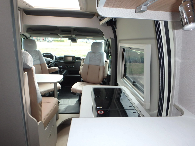 Bürstner Delfin C 621 TE HUUR € 100,00 PER DAG  foto: 19