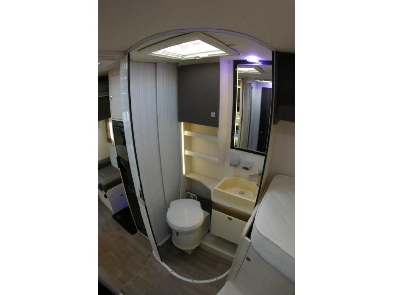 Chausson Welcome 747 GA Enkele bedden, Hefbed.  foto: 4