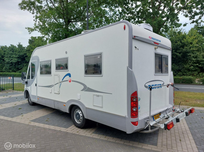 Adria Adria Vision I 677 SP 97dkm! NAP 2x Airco Hefbed 2x Zonnepaneel photo: 2