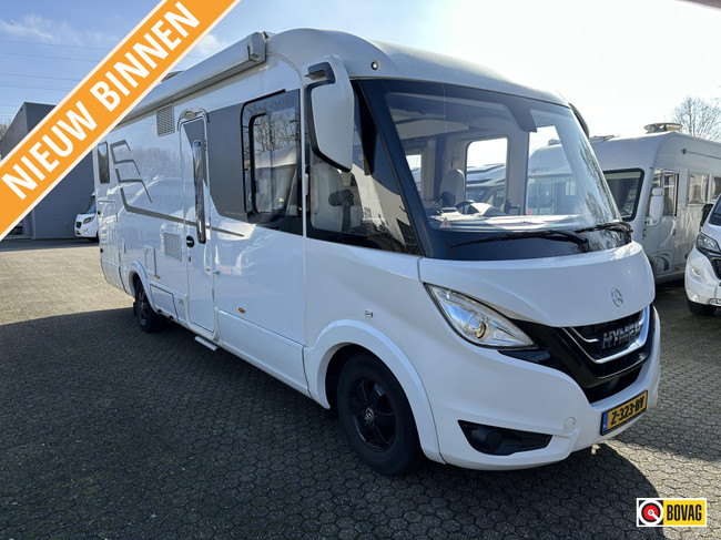 Hymer BML-I 780 ARMOIRES SUPÉRIEURES AU LIEU DE SOULEVER LE LIT !