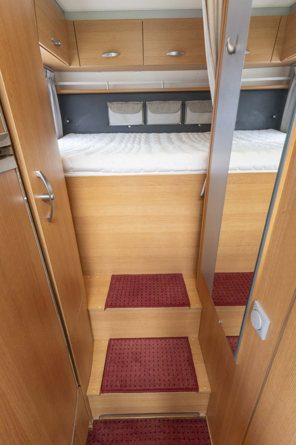 KNAUS Sun Liner 655 LG photo: 20
