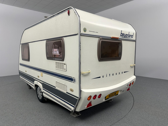 Beyerland Vitesse 400-2 LX foto: 2