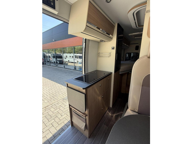 Adria TWIN 640 SLX Enkele Bedden Luifel Trekhaak Bearlock foto: 14