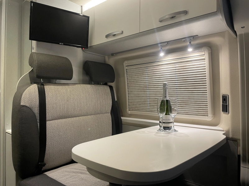 Hymer Free 600 Automaat - medio sept/okt  foto: 8