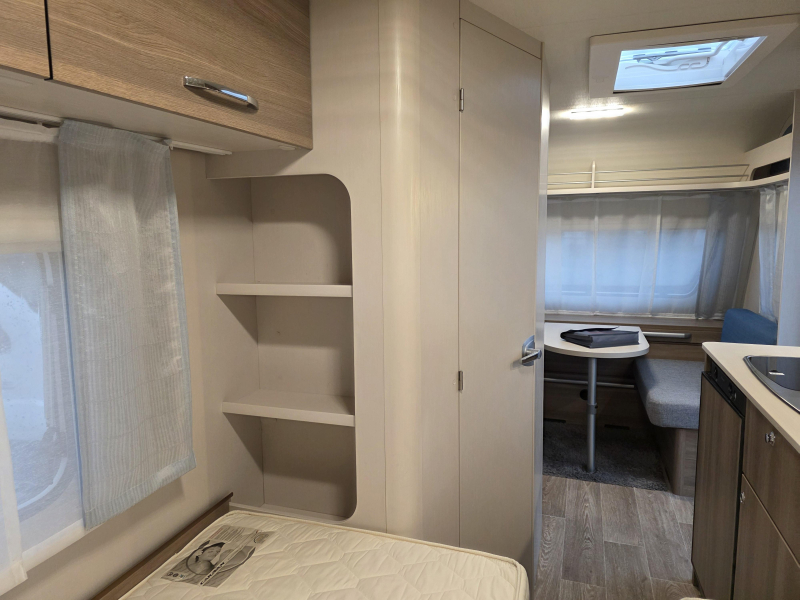 Dethleffs C'Joy 460 LE Camas Individuales TIENDA 2017 foto: 6