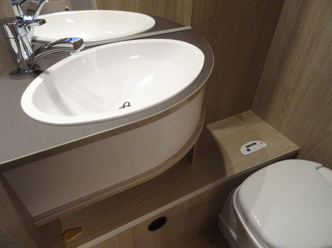 Bürstner Premio Life 430 TS foto: 15