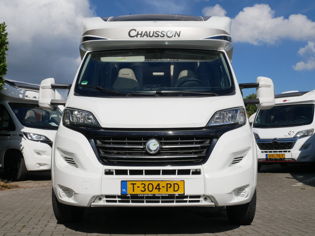 Chausson 718 XLB Special Edition, Cama Queen, Cama abatible!! foto: 1