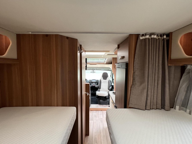 Weinsberg 600 MEG Pepper Edition 165PK Enkele Bedden Luifel Zonnepaneel Omvormer foto: 17