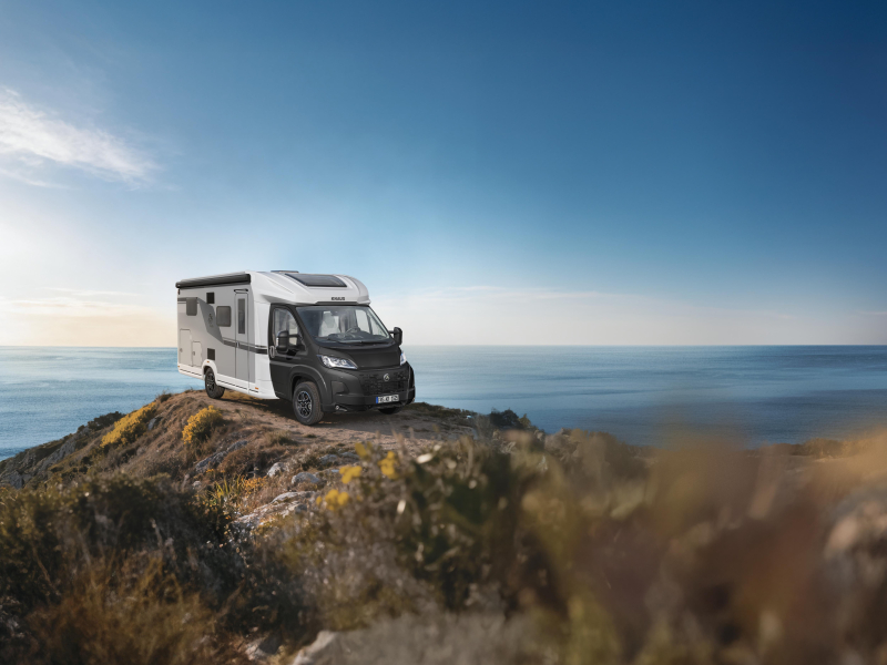 Knaus L!ve Wave 650 MEG Black Selection /automaat 