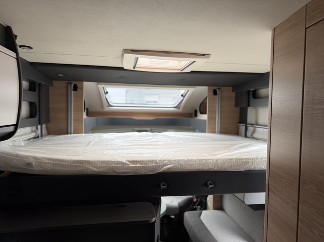 Knaus LIVE Wave 700 MEG Platinum Sel photo: 15