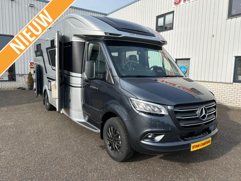 Adria Matrix M 670 SL 5-Personen mit Dachklimaanlage