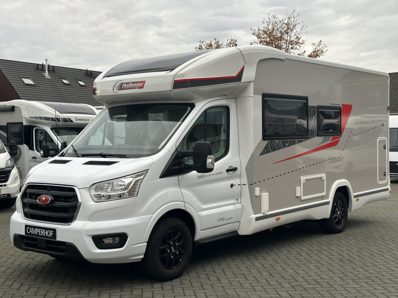 Challenger Graphite Ultimate 380 ( Chausson 720 ), 5 pers.  foto: 5