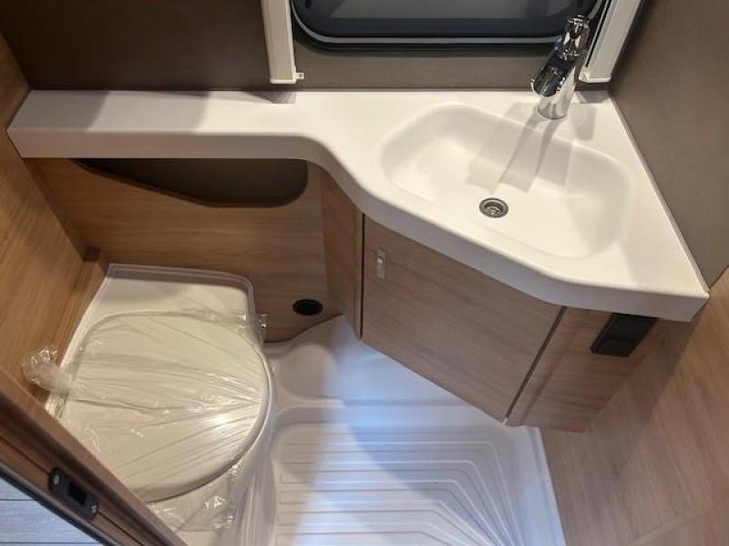 Knaus Sudwind Black Selection 460 EU Foto: 7