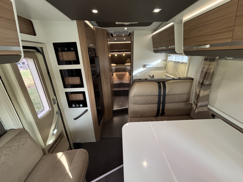 ADRIA MATRIX M 670SL foto: 2