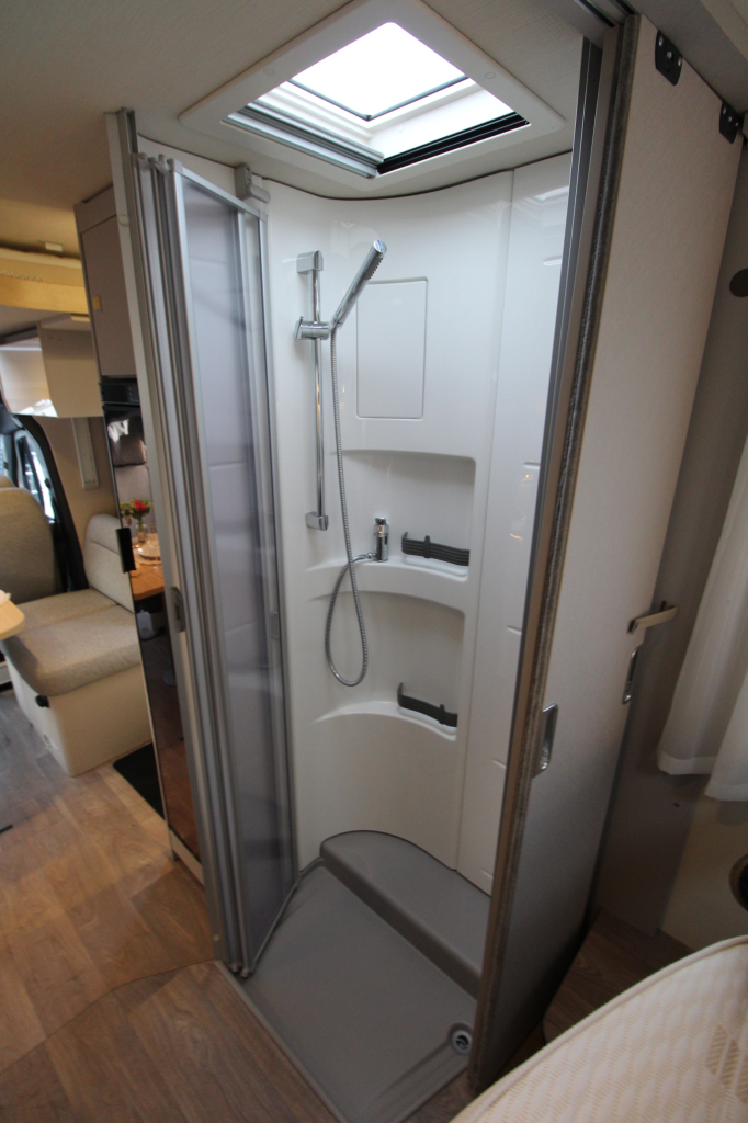 Hymer Tramp T 695 S photo : 9