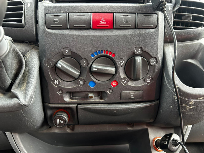 RAPIDO 786F 130PK Top indeling,Elekpakket,Airco,Navi,Achteruitrijcamera foto: 21