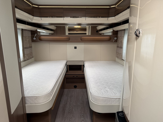 Hobby PRESTIGE 560 LU Foto: 11
