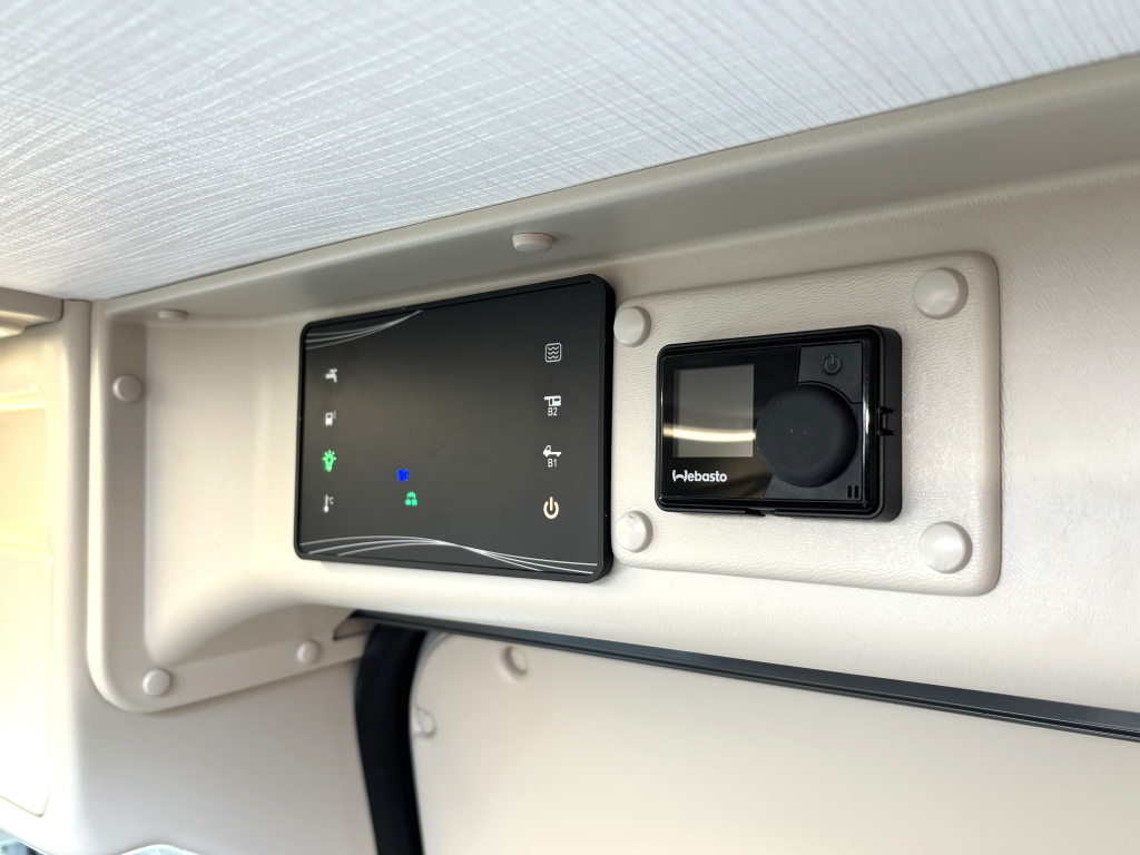 Chausson Sport Line 690 9-TRAPS AUTOMAAT HEFBED FIAT 8 180PK foto: 13