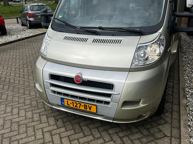 Bürstner Nieuwe Koppeling | Frans Bed | 4 Pers | Off Grid | Elektrisch Hefbed foto: 7