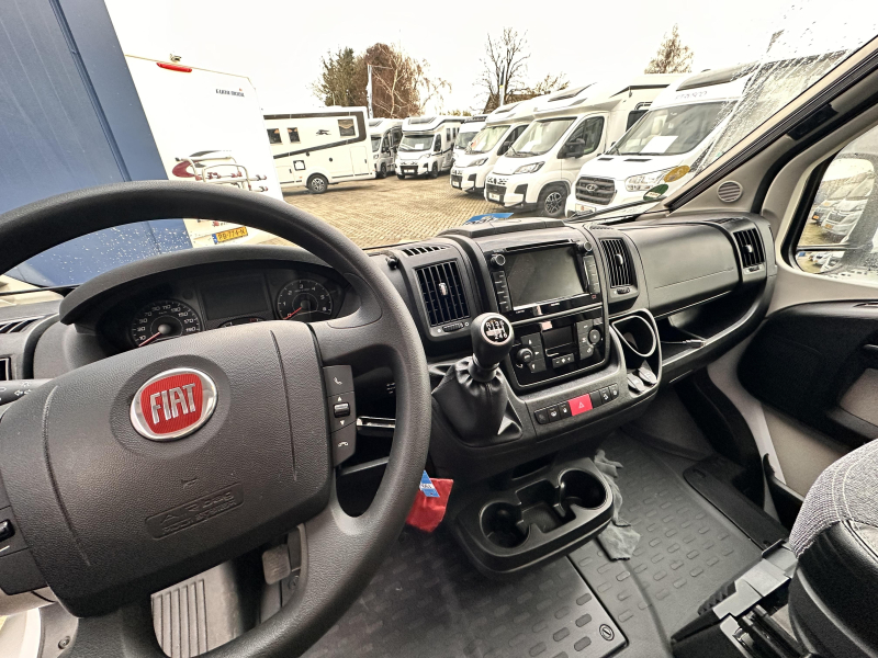 LMC Passion T 663 G 2000€ gratis extra opties  foto: 15