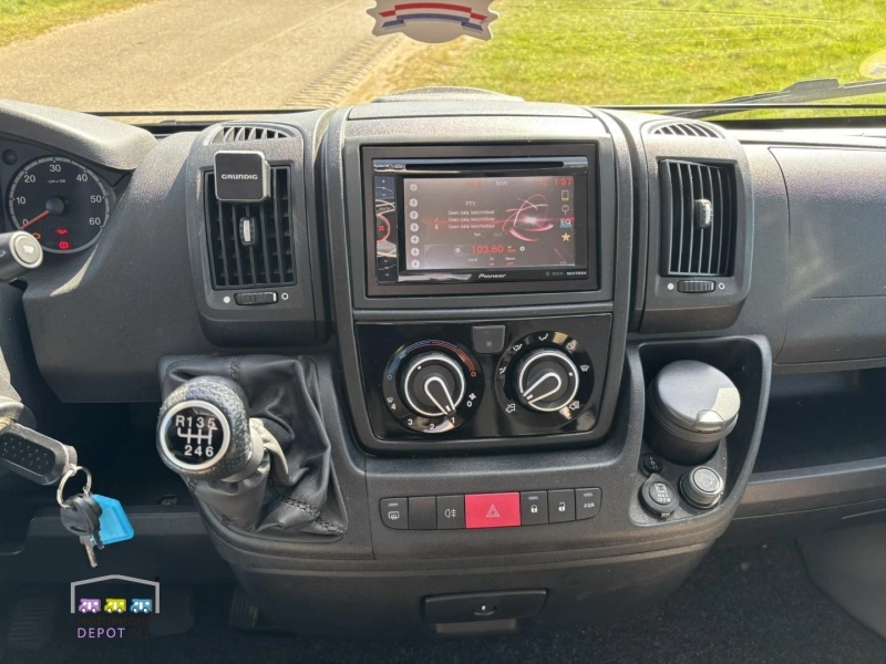 Knaus Sky TI 700 MEB  foto: 16