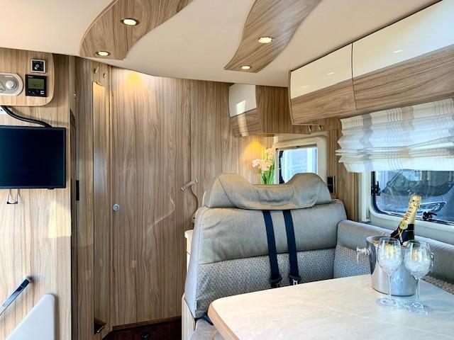 Hymer T 598 GL |DAKAIRCO | ZONNEPANEEL foto: 9