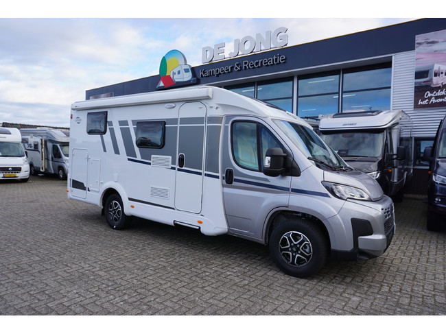 Carado V 337 Fiat photo: 2