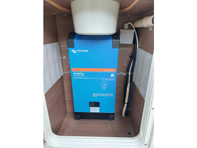 Adria Adria Vision I 677 SP 97dkm! NAP 2x Airco Pull-down bed 2x Solar panel photo: 17