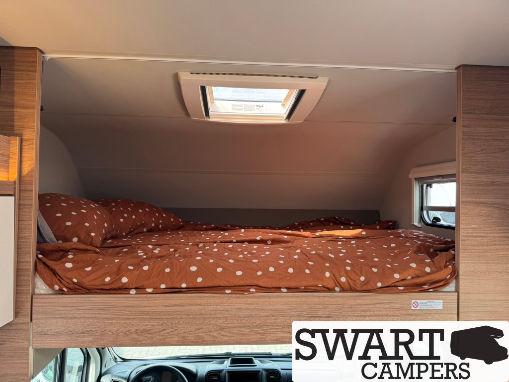 Weinsberg CaraHome 600 DKG, Automaat 6 personen Stapelbed Alkoof  foto: 18