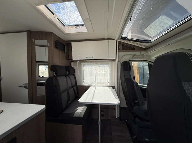 Carado V 337 Pro+ Automaat foto: 8